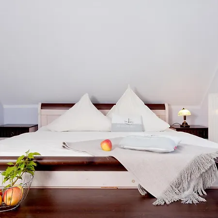 Haus 126, Kiefernweg 27 *